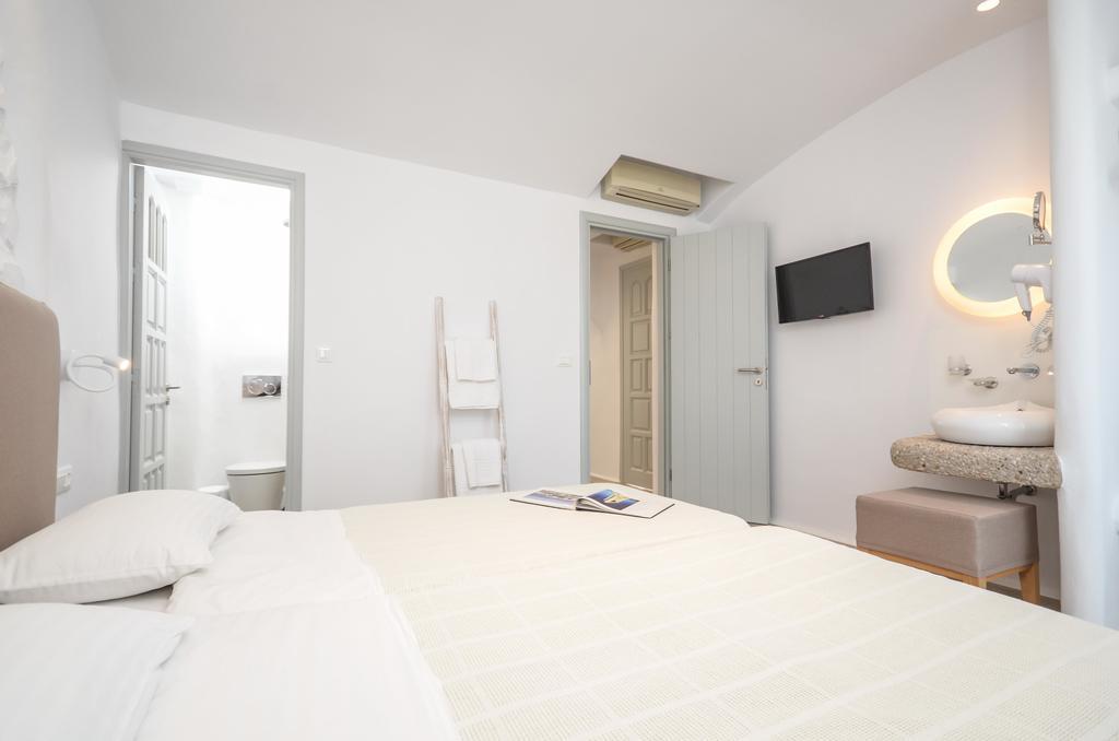 Adriana Hotel